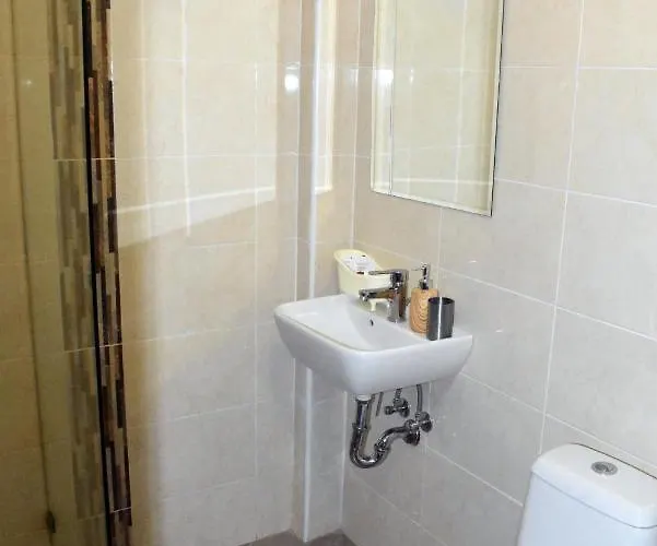 къща стария град 招待所 3*